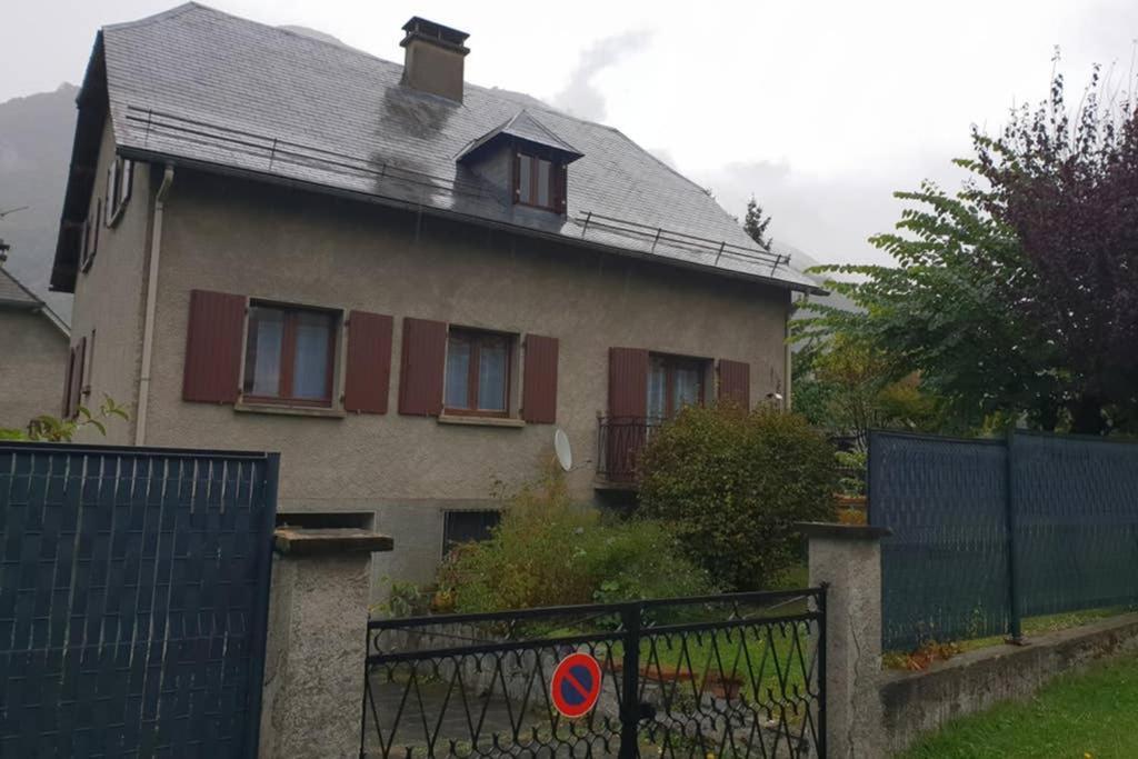 Le Gite Des 3 Vallees Villa Luz-Saint-Sauveur Bagian luar foto