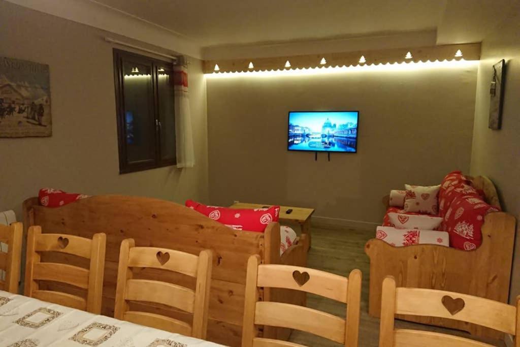 Le Gite Des 3 Vallees Villa Luz-Saint-Sauveur Bagian luar foto